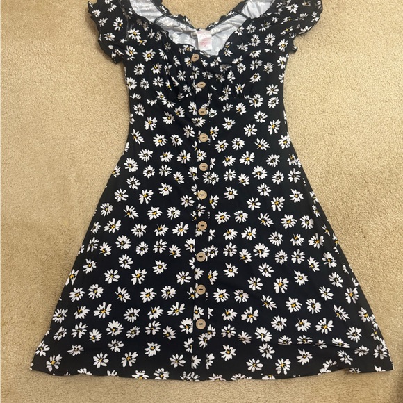 No Boundaries Dresses & Skirts - New No Boundaries Black Floral Dress